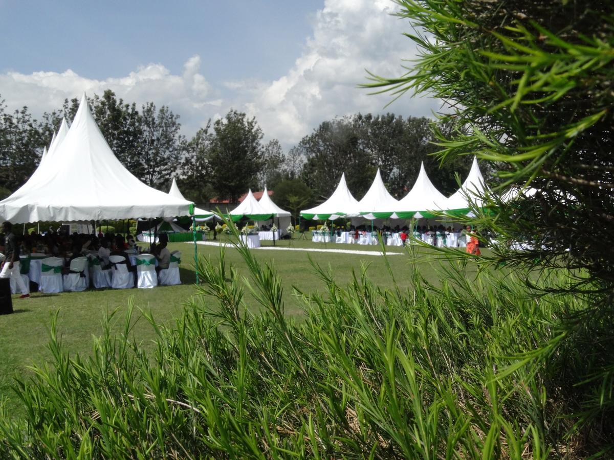 Kunste Hotel Nakuru Buitenkant foto