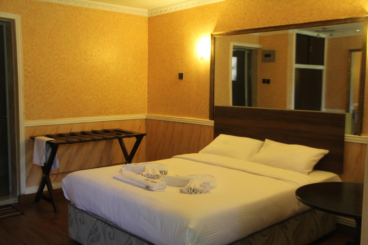 Kunste Hotel Nakuru Buitenkant foto