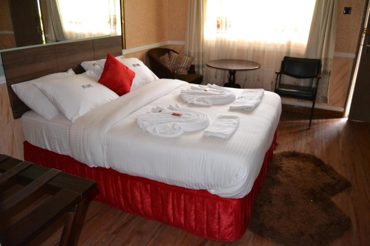 Kunste Hotel Nakuru Buitenkant foto