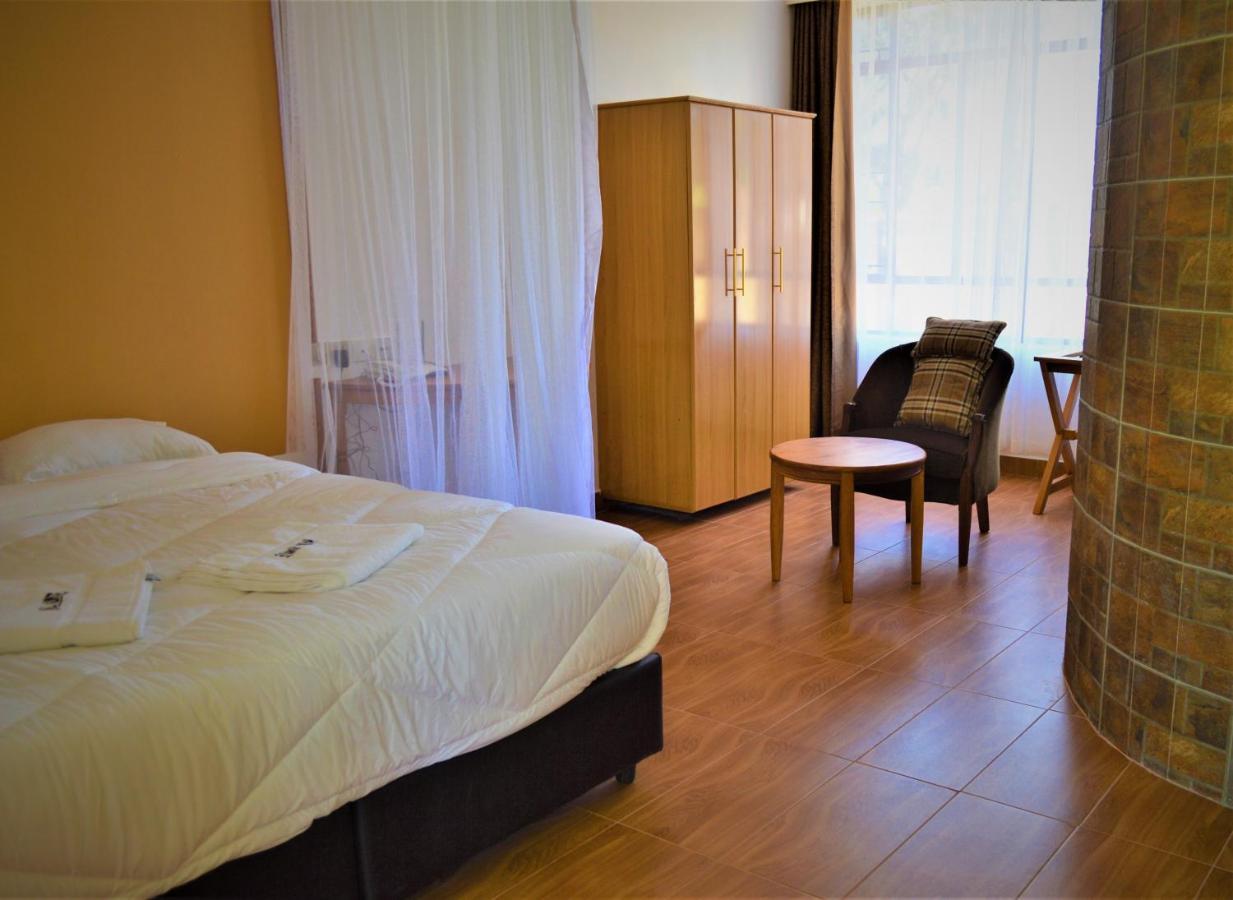 Kunste Hotel Nakuru Buitenkant foto